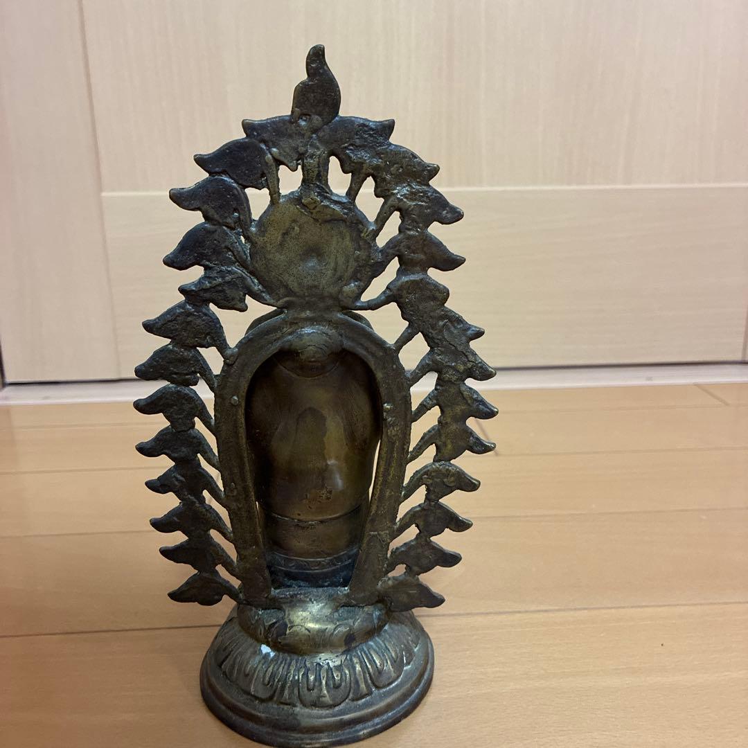 金属製 (銅金）伝統的 仏像 約20cm