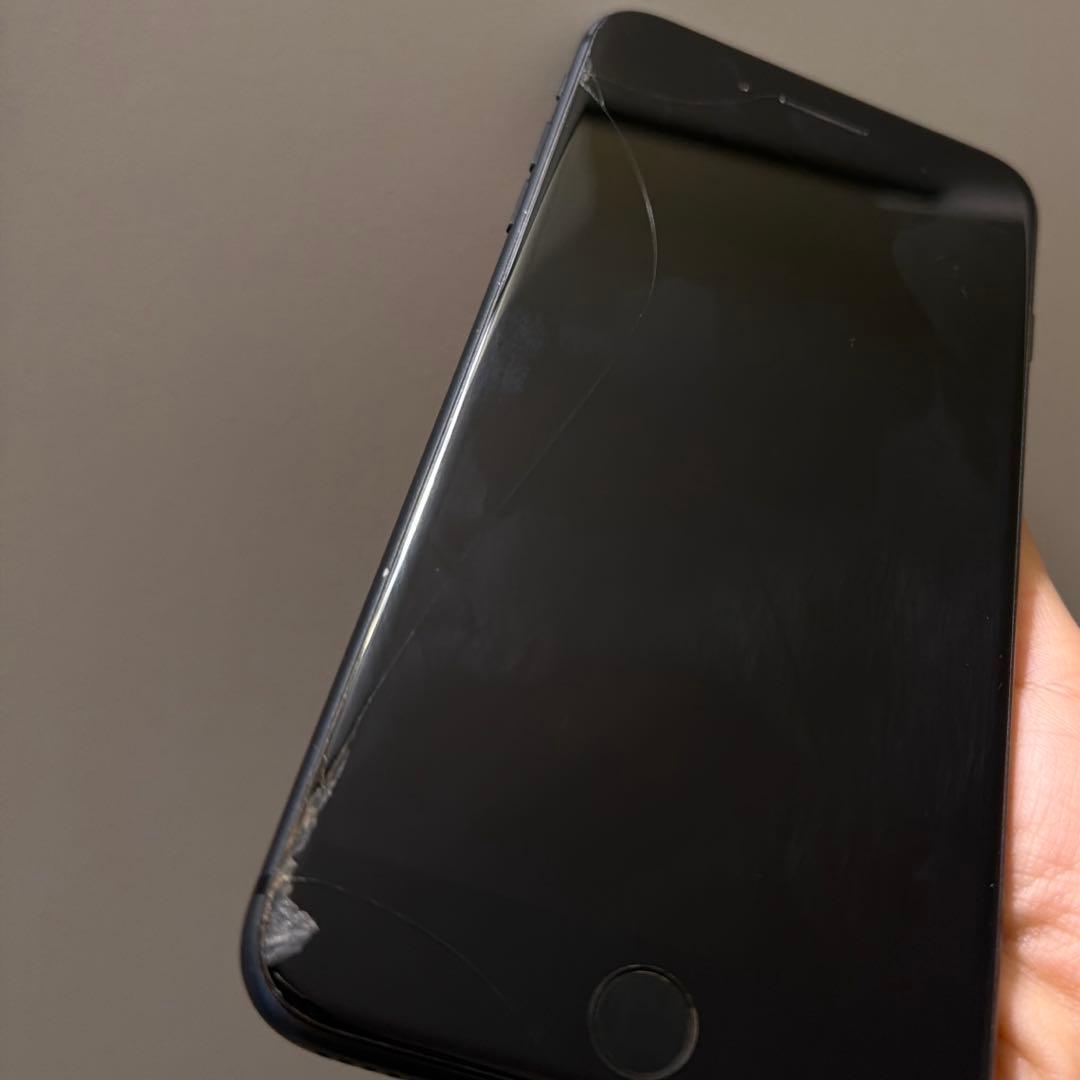 iPhone 7 ジェットブラック 本体