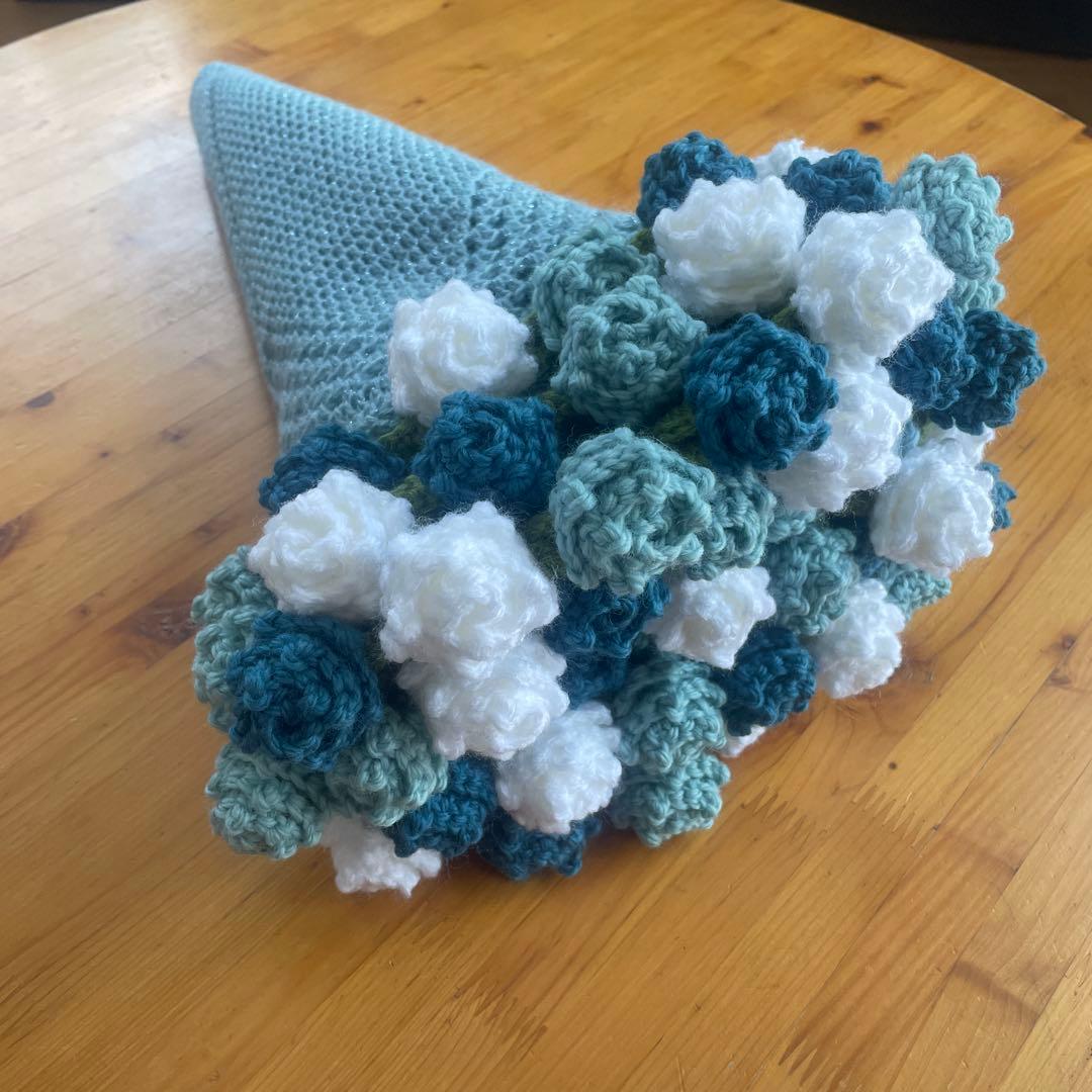 枯れない花束ブランケット　白、水色、青バラ　一点物